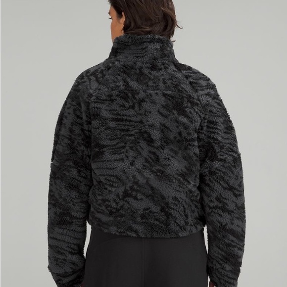 Lululemon Scuba Funnel Neck Fleece - Picture 2 of 5